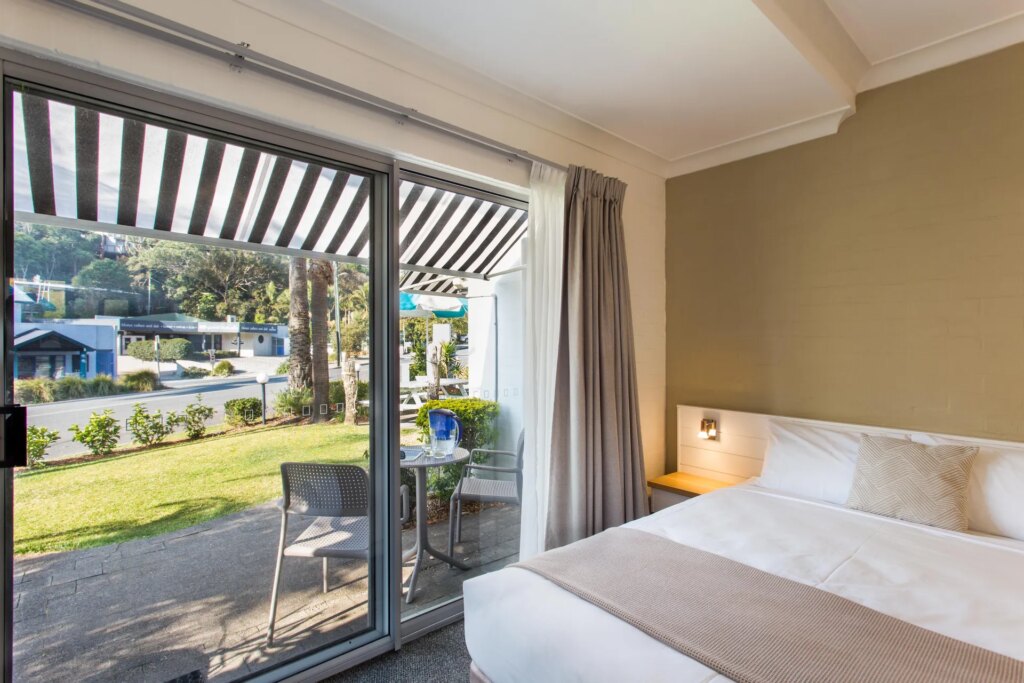 The Palms 01